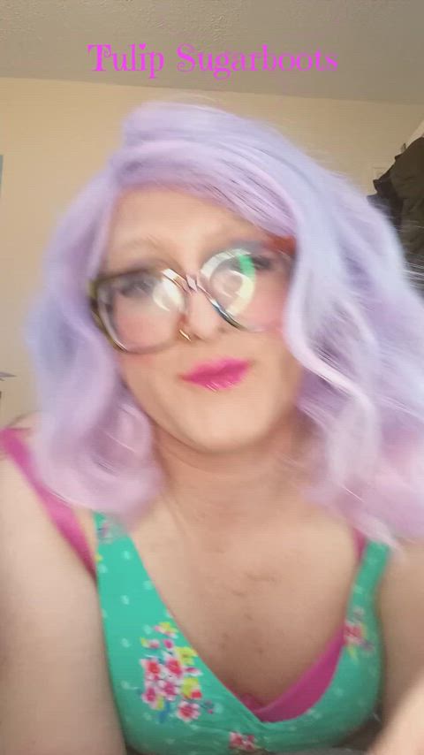 Always keep my throat well trained 😊 

Lots more fun at my OnlyFans ⭐$5⭐