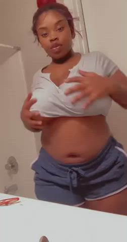 big tits boobs ebony natural tits onlyfans solo tits gif