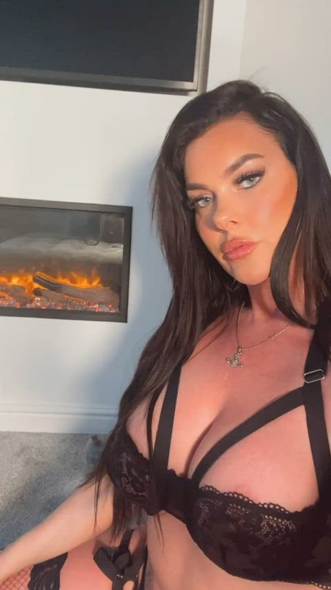 End your day by giving mommy a creampie
