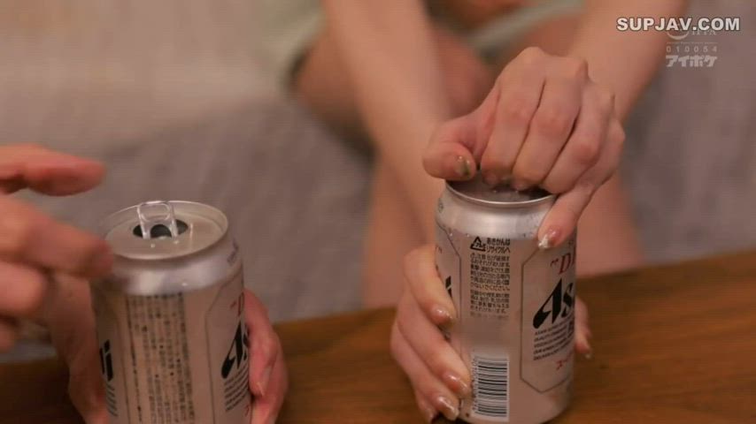 Kana Momonogi - A heartbroken drunken office worker takes home a middle-aged man