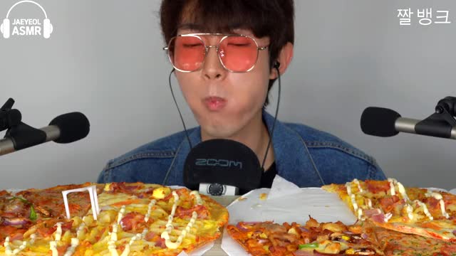 재열_피자헛 신메뉴 메가크런치 먹방-3