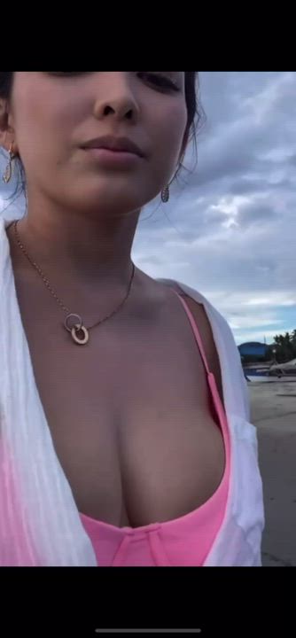Bikini Boobs Pinay gif