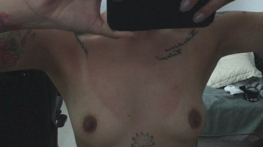 Do you like my tan lines? [flash]