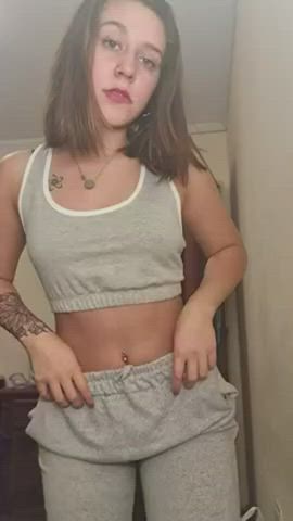 Barely legal 🤫 older men's favorite 😏 Perfect secret girlfriend 🍐 Online