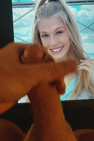 Love cumming on blondes
