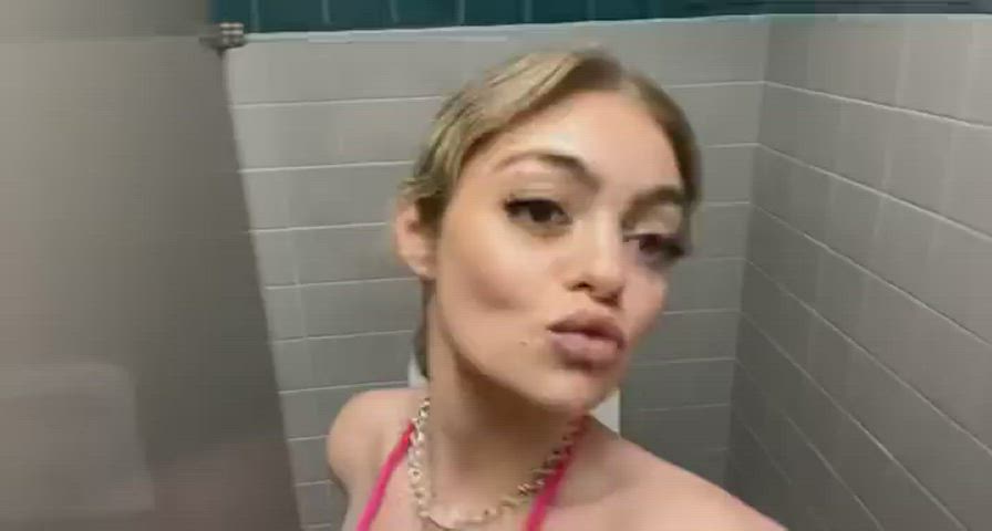 Croatian Selfie Yoga gif