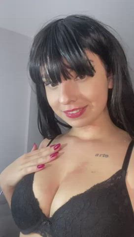 squeeze or suck?