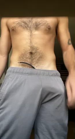 think i can get away with grey sweats today?