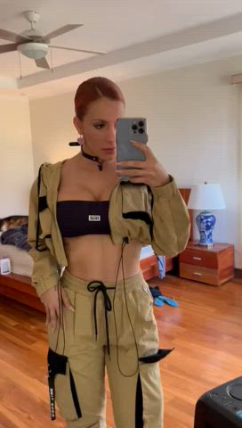 Love my easy access top, great for going out and letting them drink off my boobs