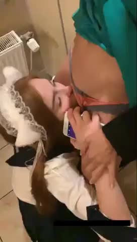 Crazy Girls In The Bathroom