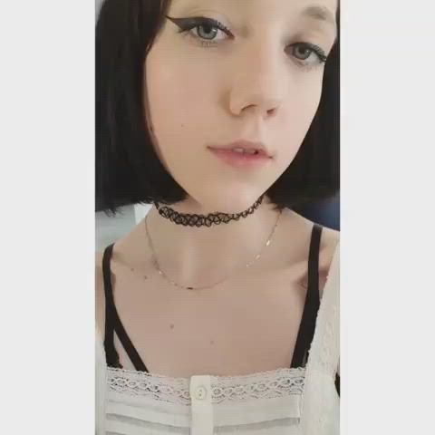 [Kik Blazingeveryday] Anyone remember Ellesclub?, feeding pics and clips of her cause