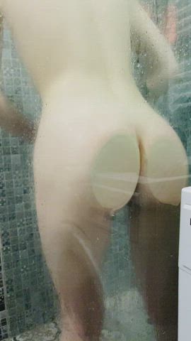 Hi, I'm Mia and I was a very dirty girl? if you want to know why, read the comments?