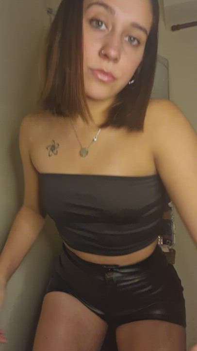New girl ? I'm 18 ?️‍♀️ PE teacher ? VERY Interactive ? Free dick rate ?