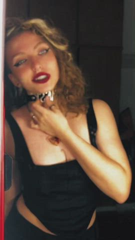 teasing alt girl