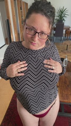Would you bend over a 40 year old mommy of two? Asking for me.