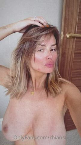 Big Tits Boobs OnlyFans Rhian Sugden Topless gif