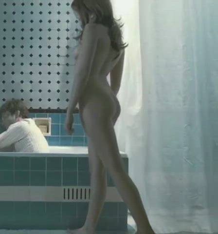 Scrub a dub dub who the hell's in my tub?