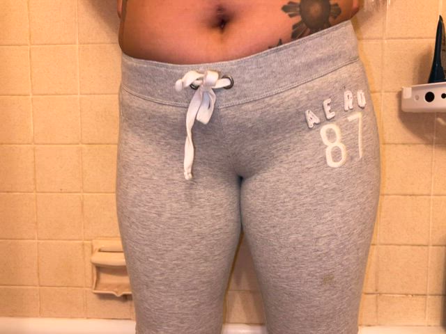 Daddy made me hold it until I burst 🥵