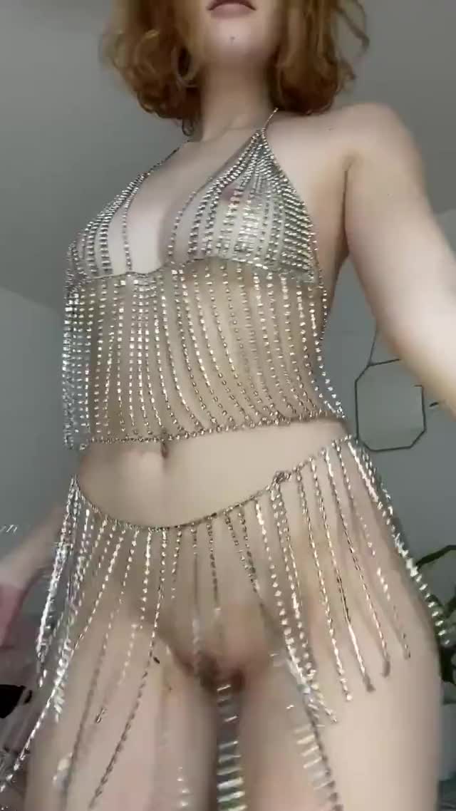Heidi Romanova Dancing