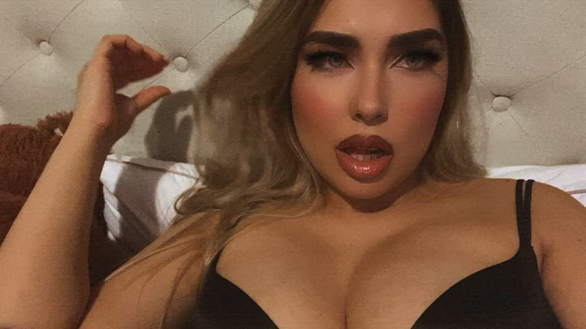 cute latina milf gif