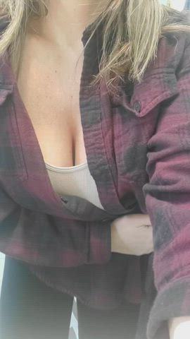 amateur big tits boobs milf natural tits gif