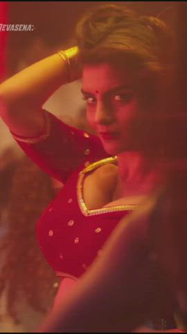Anveshi BoobShake in SloMo 🥵