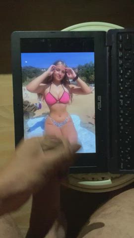 Huge cumshot for Tara