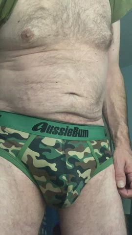 australian solo tease gif