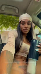 Laura Saenz...gif
