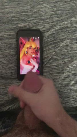 Femboys on tik tok always make me throb