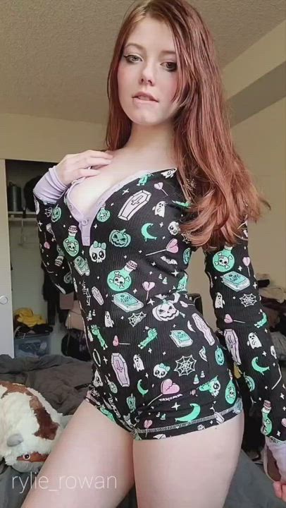 Amateur Anal Ass BBC Big Tits Cum MILF Redhead Teen Tits gif