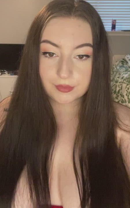Big Tits Busty Chubby Curvy Topless gif