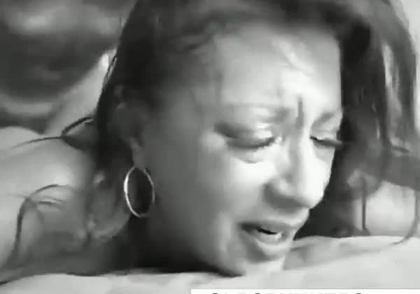 Mature woman likes it rough too
