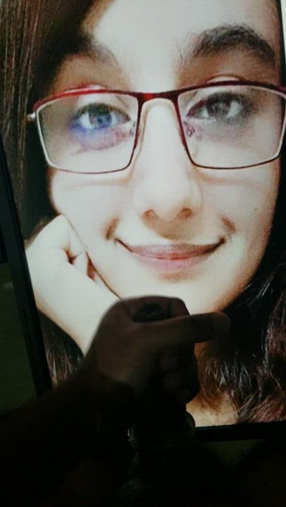 I love cumming on glasses
