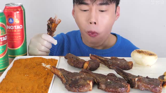 치윤_쯔란 듬뿍 양갈비 + 칭따오 맥주 먹방-2
