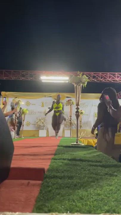 Booty Model Thick gif