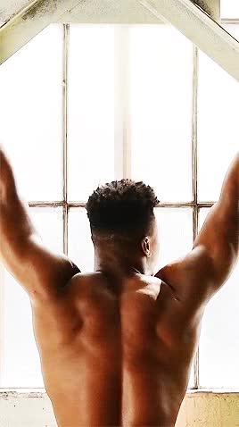 Saquon Barkley Sexy at the Gay-Male-Celebs.com