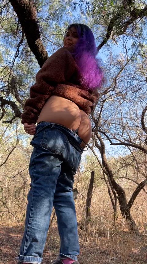 A wild Jigglypuff appears. Press A to fuck and X to run away