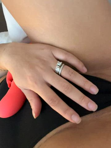 asian masturbating pussy solo gif