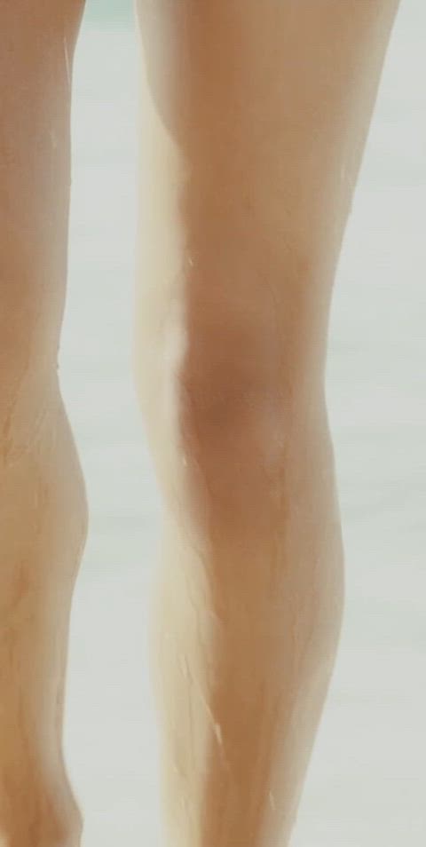 ass bikini curly hair hourglass nathalie emmanuel natural tits tits gif