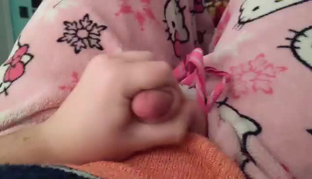 Rubbing my little clitty till I cum ?