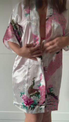 Naughty mom looking for some fun 😈
