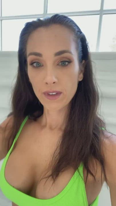 IG story - Green bikini pt1