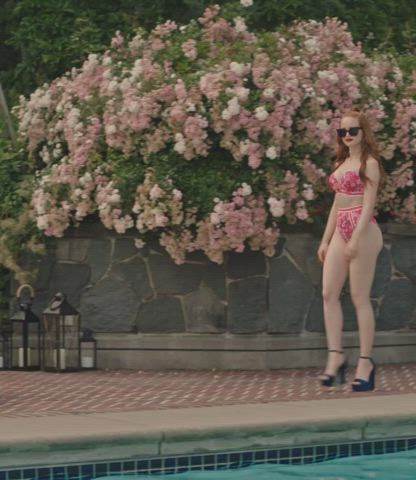 Bikini babe