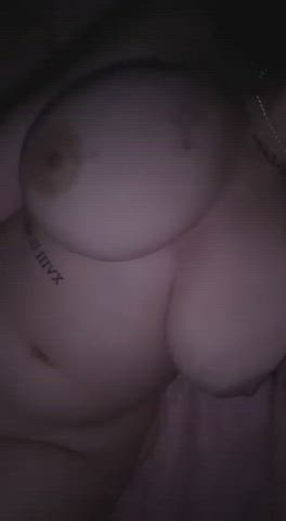 amateur big tits chubby fingering german homemade masturbating natural tits wet pussy
