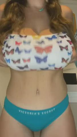 amateur big tits curvy natural tits nude selfie titty drop gif