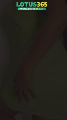 Indian Punjabi Model Symran Side boobs