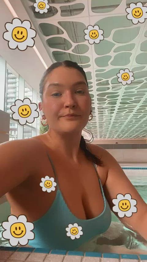 bikini big tits amateur tits boobs brunette onlyfans pool swimming pool gif