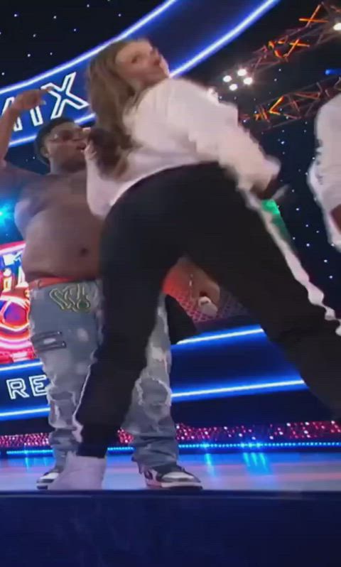 actress ass shaking celebrity spanking white girl gif
