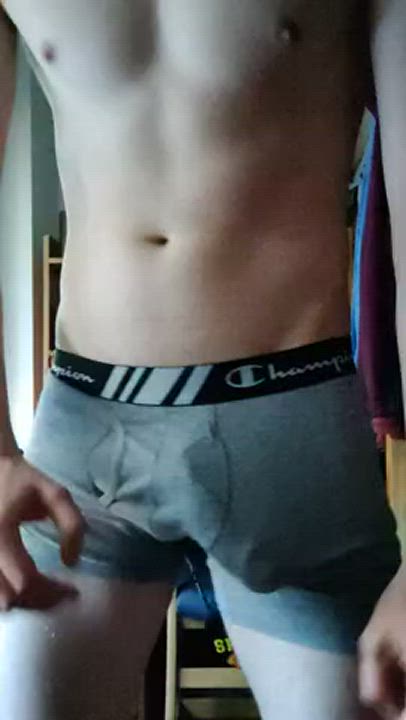 I can't stop posting nude videos
